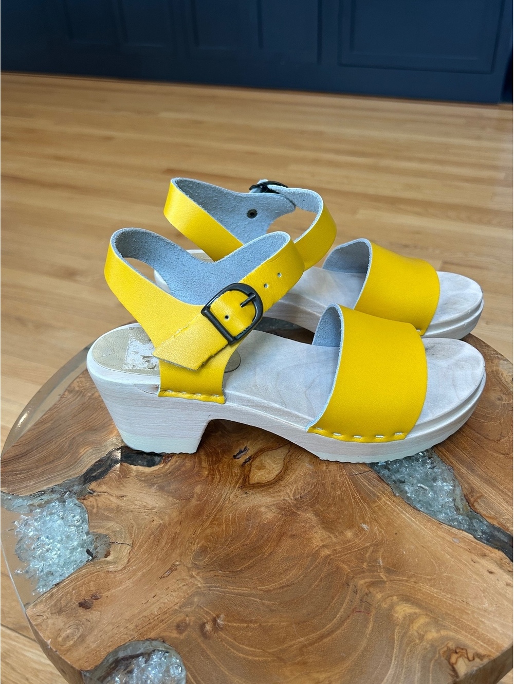 Sven Original Yellow Leather Wooden Heel Sandals Size 37